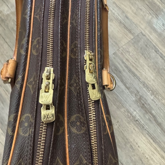 Authentic Louis Vuitton Porte Monogram Briefcase - Picture 4 of 13